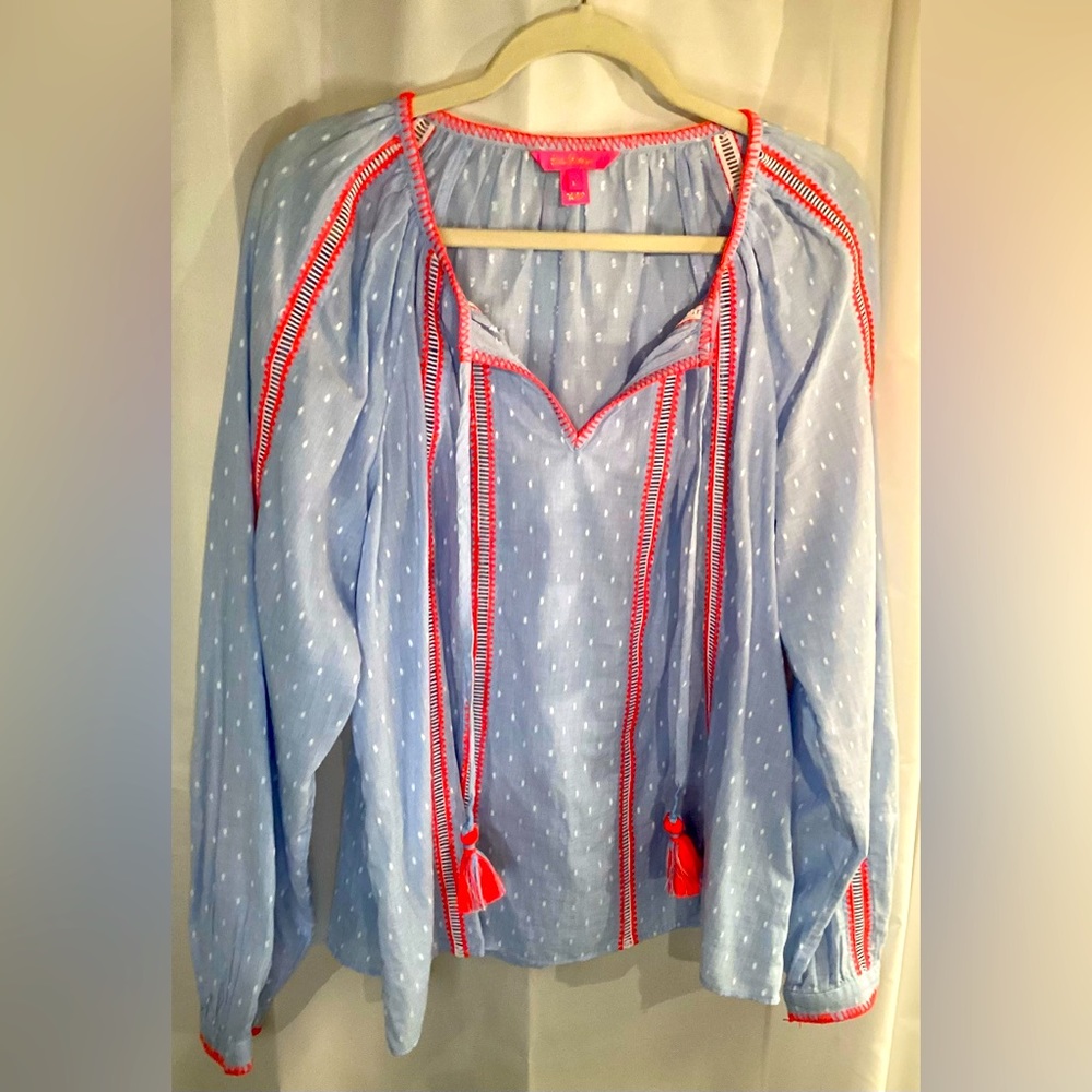 Lilly Pulitzer Mardi embroidered top size L, EUC.